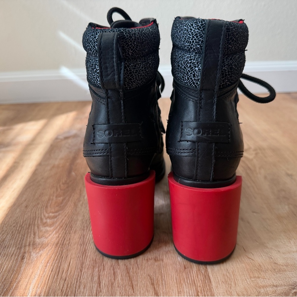 Sorel Black and Red Lace Up Women's Boots - Picture 4 of 6